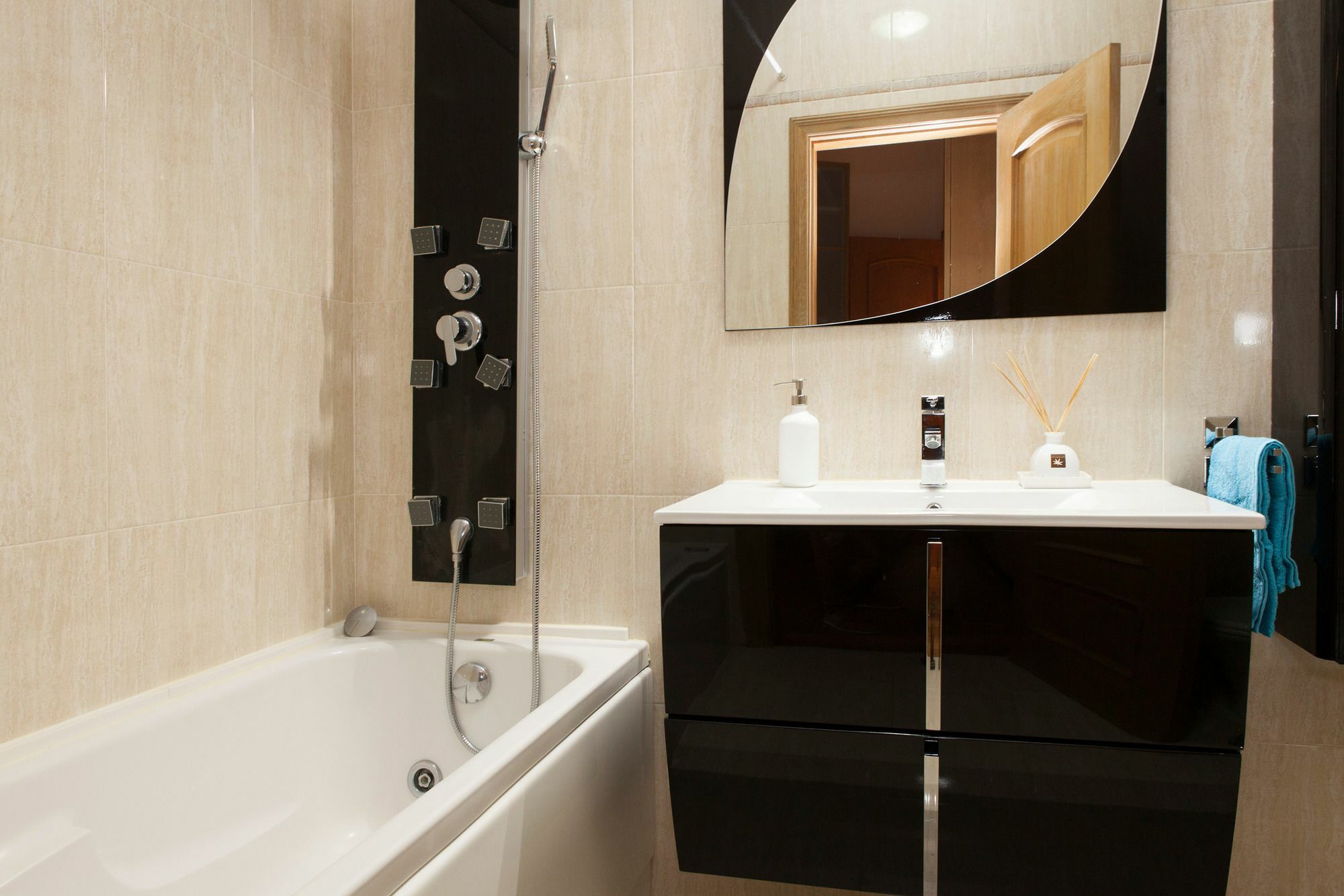 Expo Deluxe By Homing Apartment Lisboa Екстериор снимка